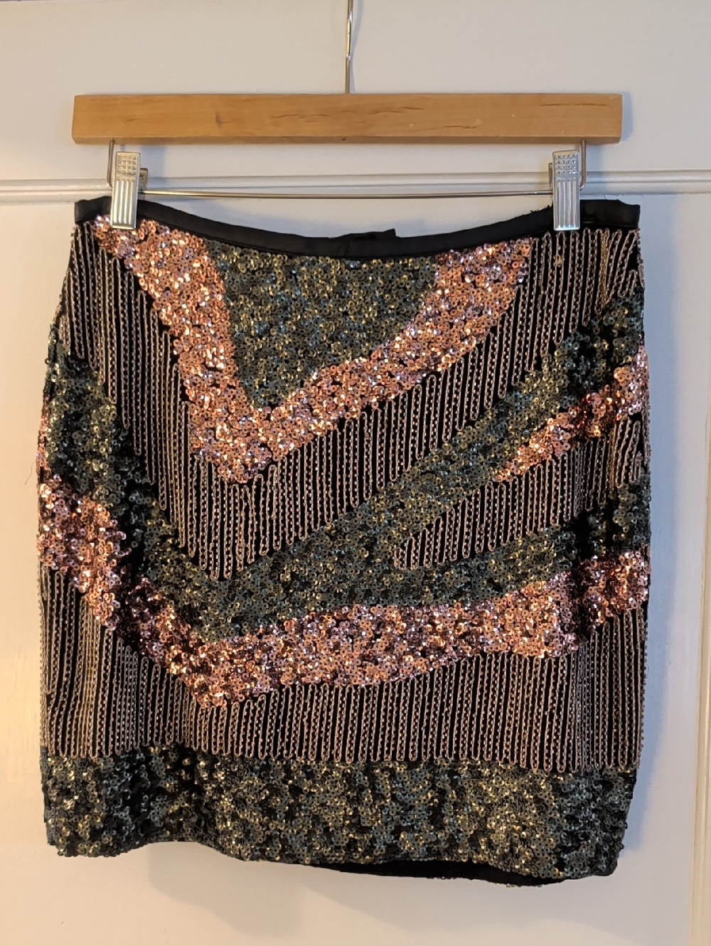 NWT H&M Sequin Chevron Mini Skirt - Black, Green & Rose Gold, Sz 6